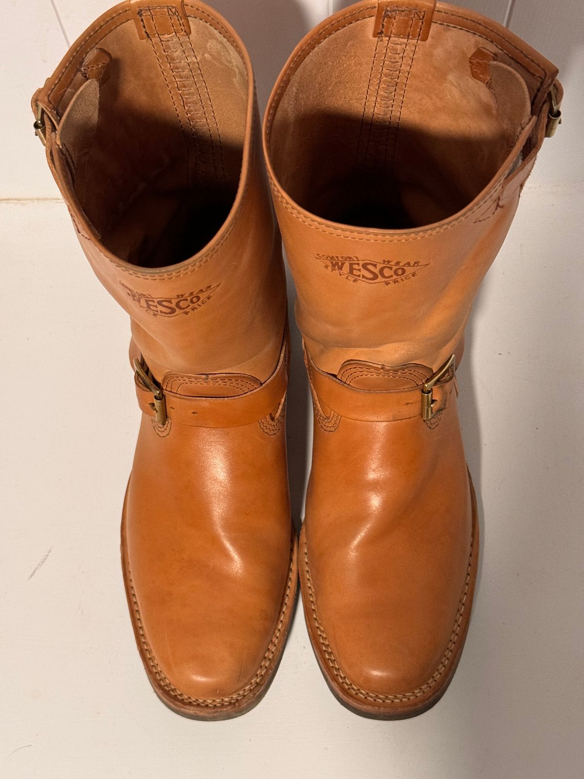 Photo by centralfornia on November 6, 2024 of the Wesco 1939 Engineer Boot in Maryam Natural Horsebutt.