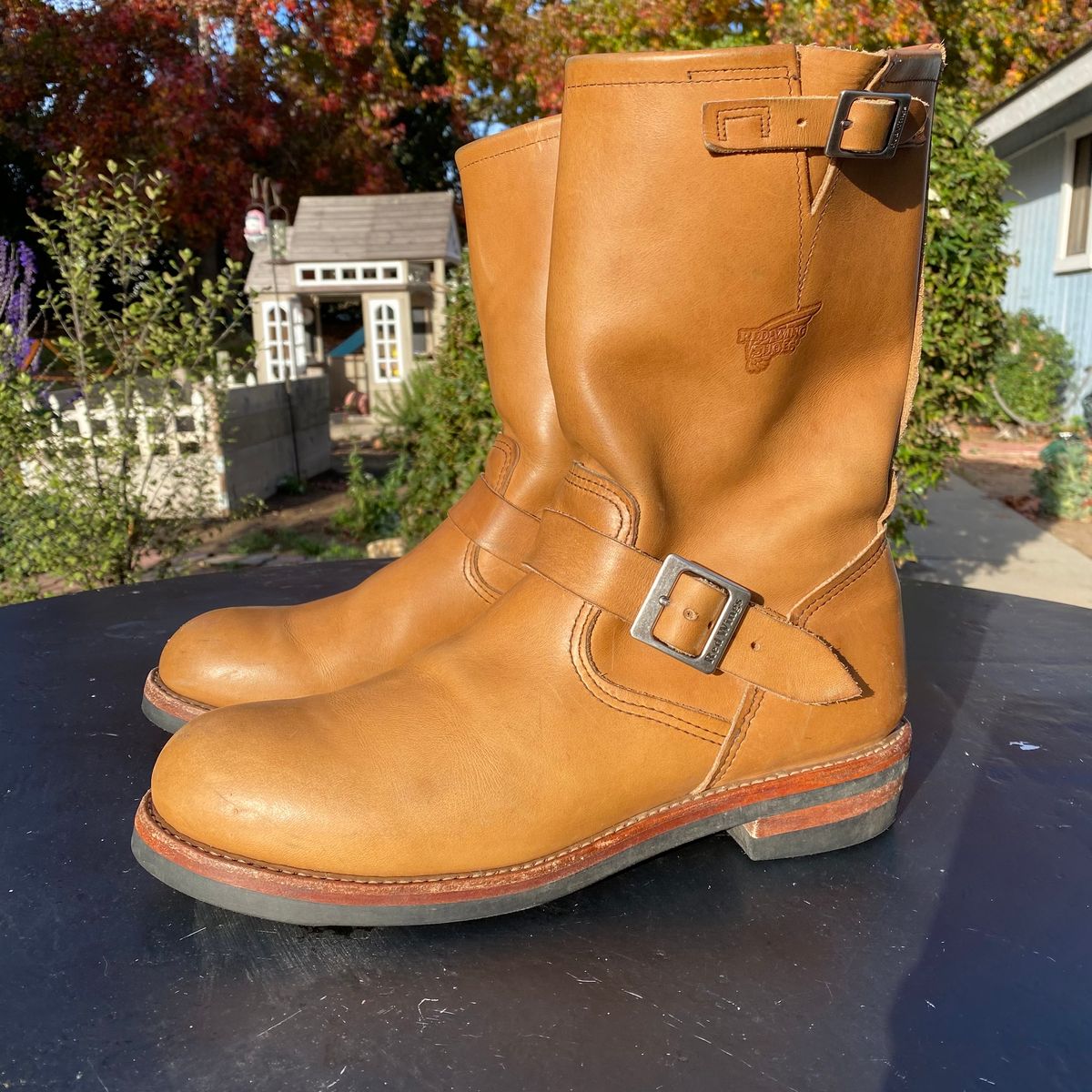 Photo by centralfornia on December 4, 2022 of the Red Wing Engineer in S.B. Foot Hawthorne Muleskinner.