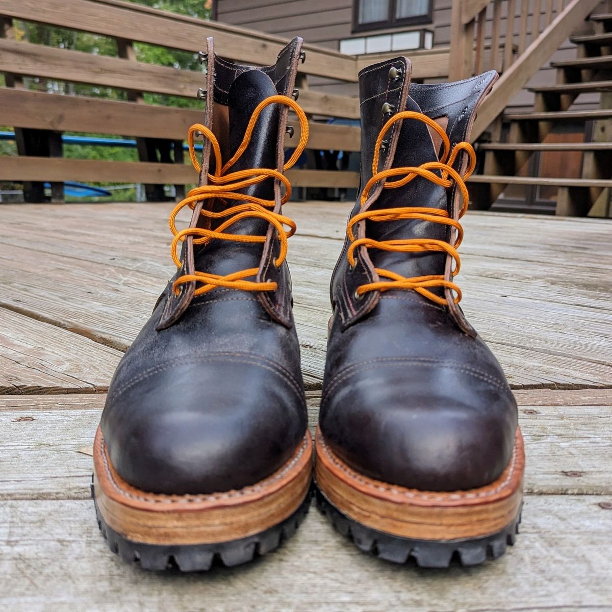 Photo by workwearfit on October 1, 2023 of the Sutorial Buckham in Horween Brown Waxed Flesh.