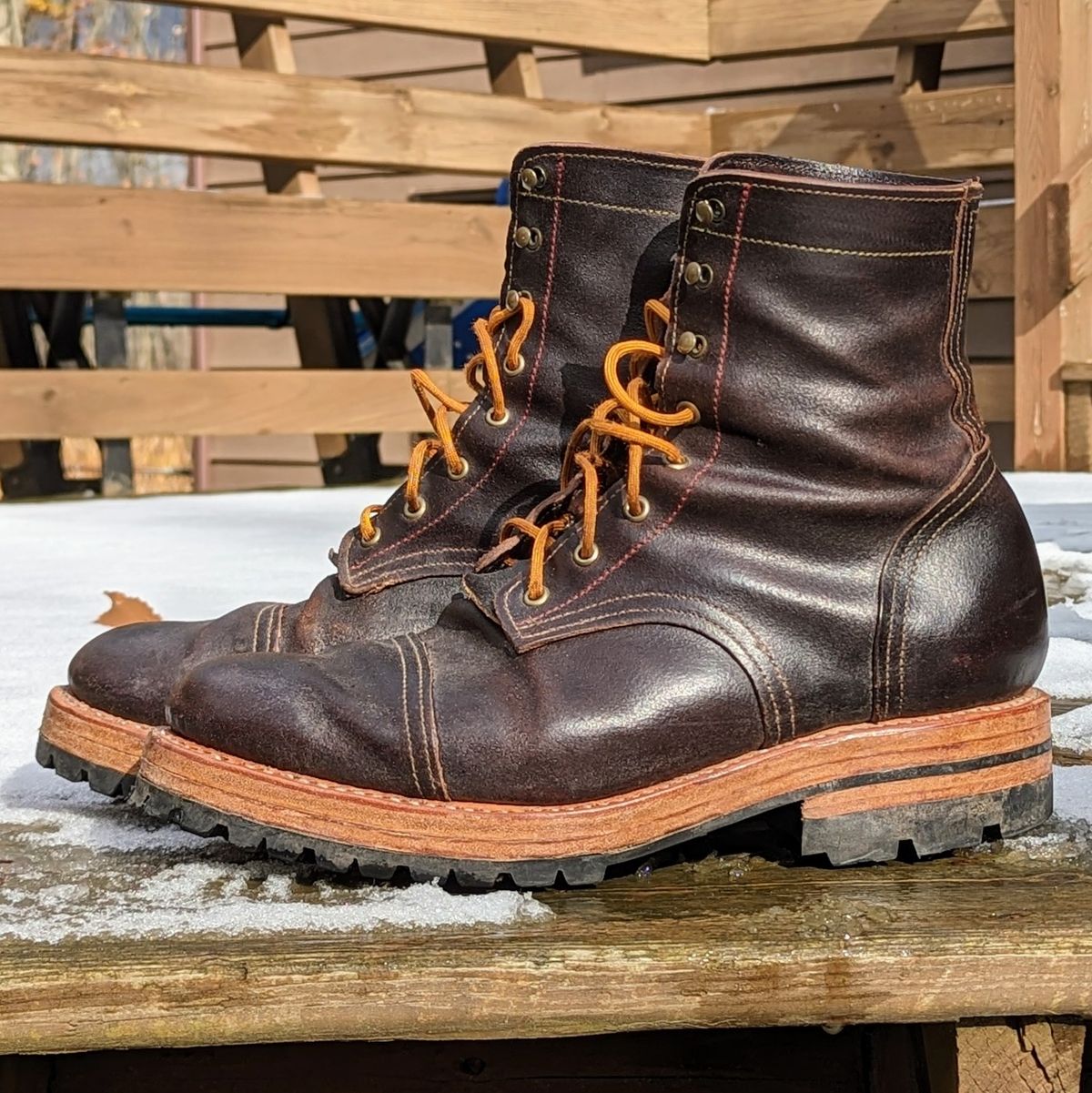 Photo by workwearfit on November 1, 2023 of the Sutorial Buckham in Horween Brown Waxed Flesh.