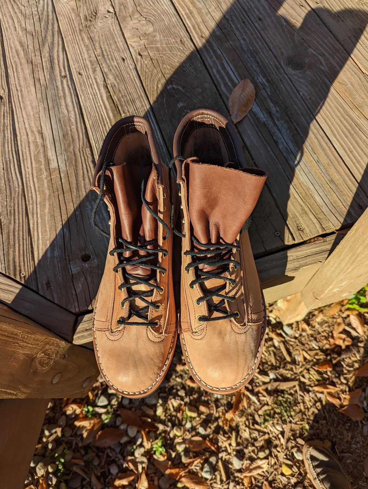 Photo by workwearfit on November 3, 2022 of the Frank's Boots Lace-To-Toe in Horween Russet Horsehide Strips.