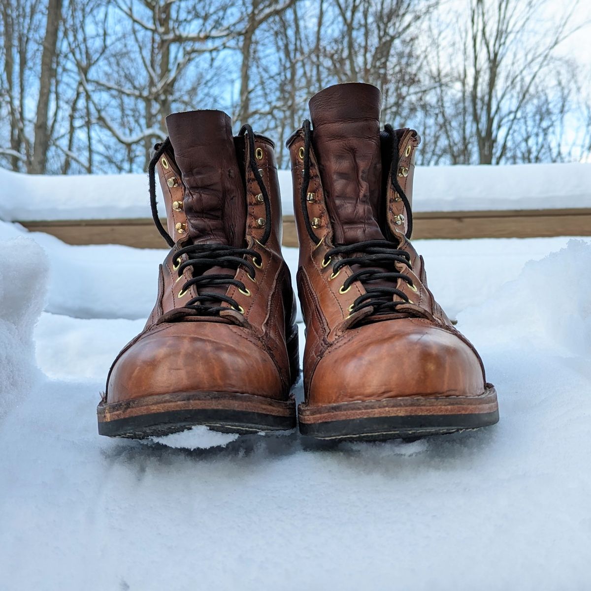 Photo by theworkwearkit on February 1, 2023 of the Frank's Boots Lace-To-Toe in Horween Russet Horsehide Strips.