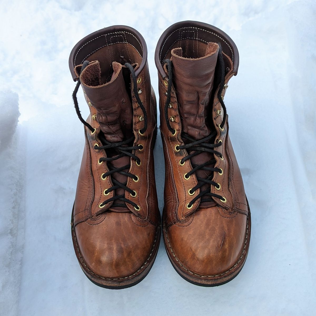 Photo by workwearfit on February 1, 2023 of the Frank's Boots Lace-To-Toe in Horween Russet Horsehide Strips.