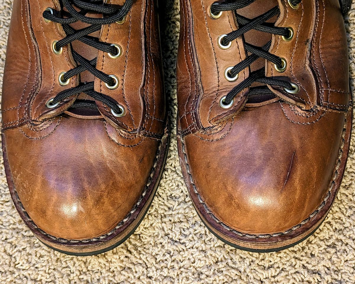 Photo by theworkwearkit on February 4, 2023 of the Frank's Boots Lace-To-Toe in Horween Russet Horsehide Strips.