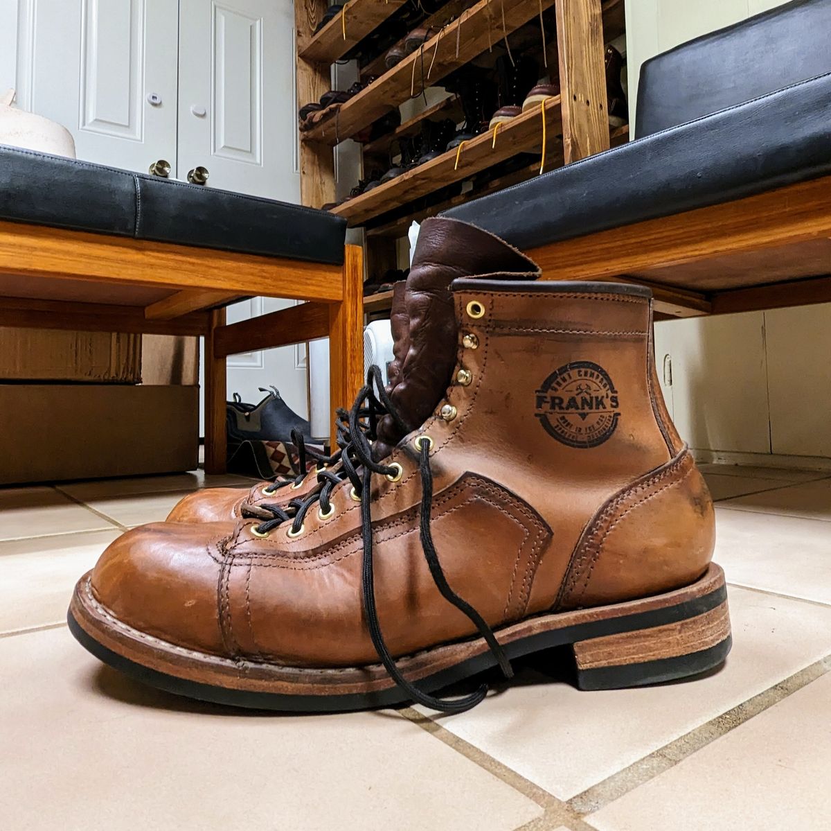 Photo by theworkwearkit on February 8, 2023 of the Frank's Boots Lace-To-Toe in Horween Russet Horsehide Strips.