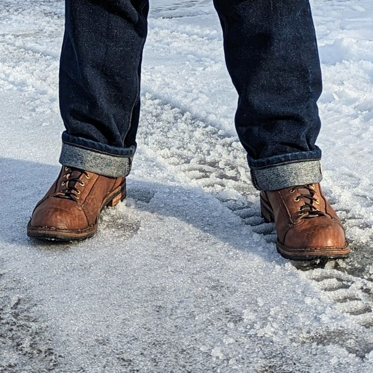 Photo by theworkwearkit on March 1, 2023 of the Frank's Boots Lace-To-Toe in Horween Russet Horsehide Strips.