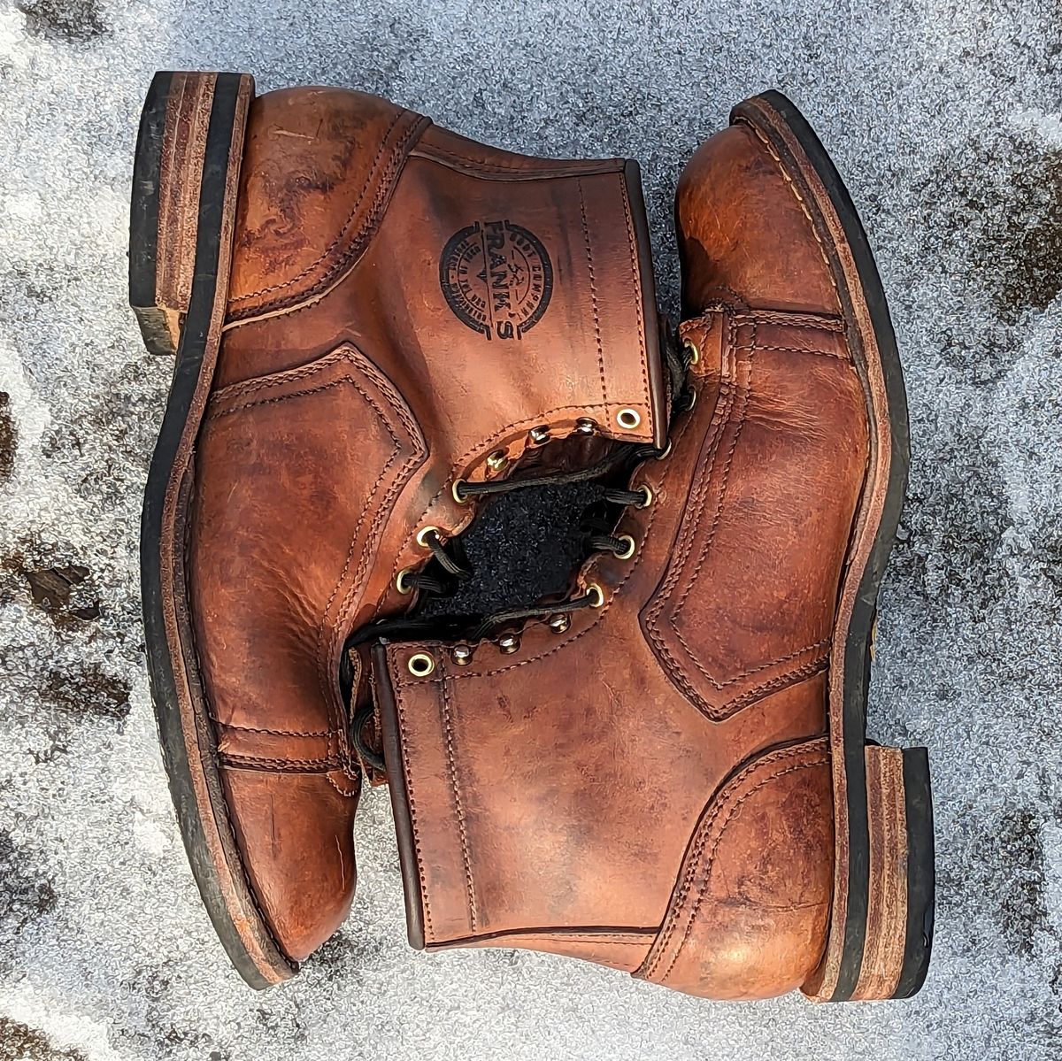 Photo by theworkwearkit on March 1, 2023 of the Frank's Boots Lace-To-Toe in Horween Russet Horsehide Strips.