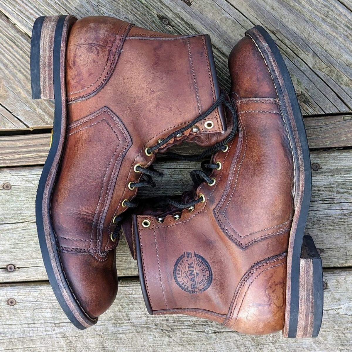 Photo by theworkwearkit on April 3, 2023 of the Frank's Boots Lace-To-Toe in Horween Russet Horsehide Strips.