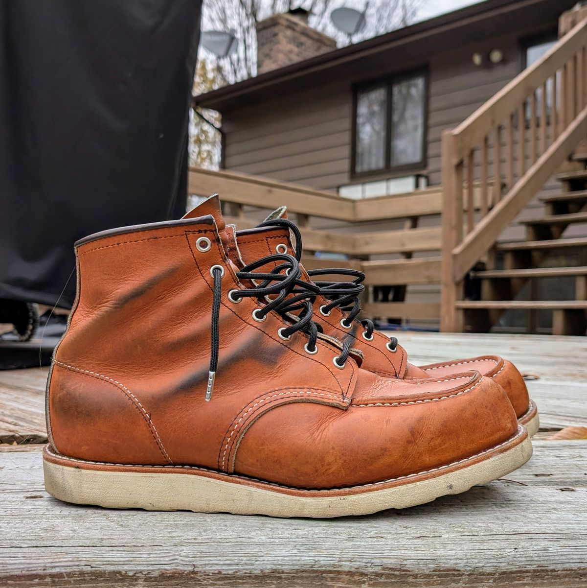 Photo by workwearfit on November 3, 2024 of the Red Wing 875 in Red Wing / Brown.