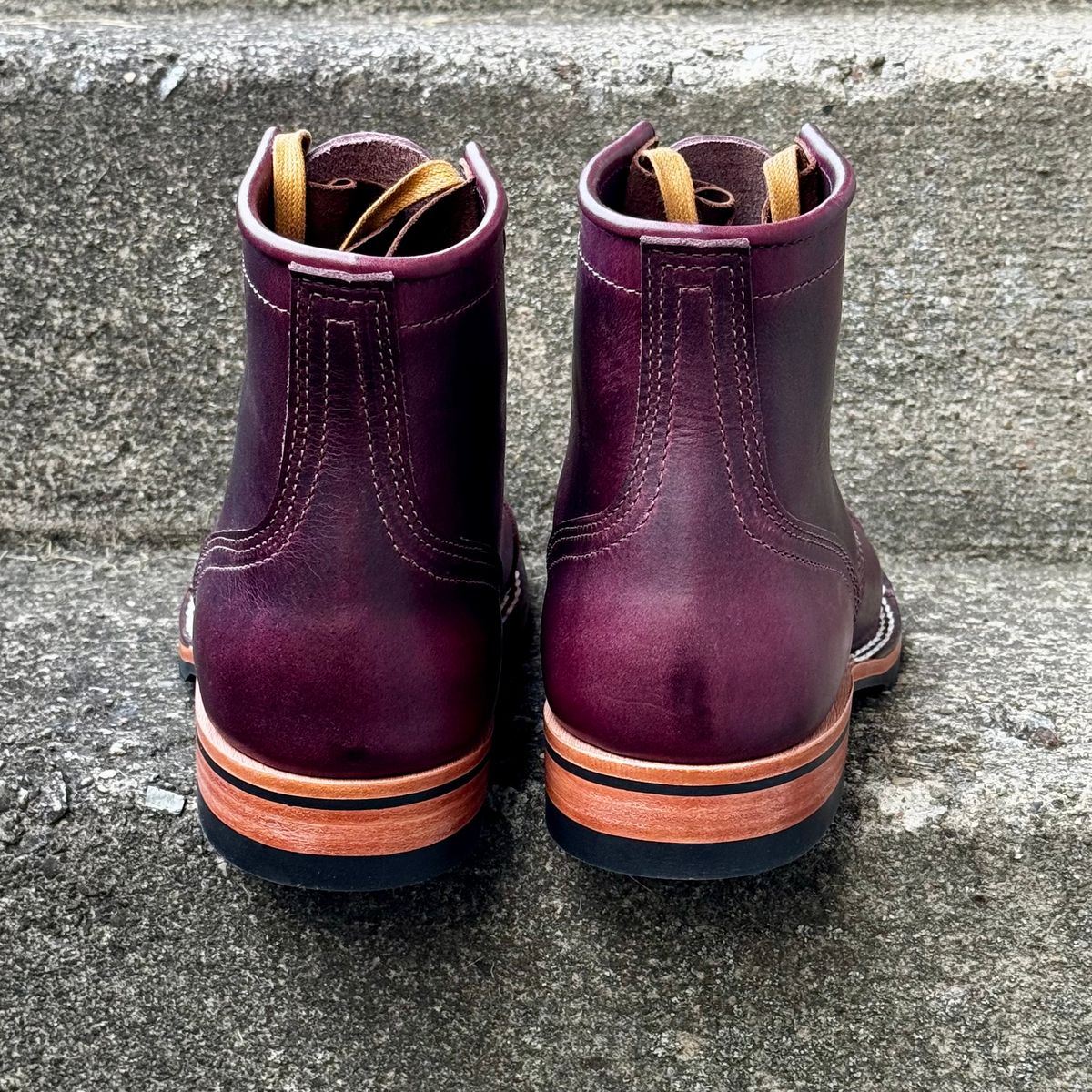 Photo by Leetsalot on October 3, 2025 of the Nicks x Parkhurst V1 in Horween Color 8 Cypress.
