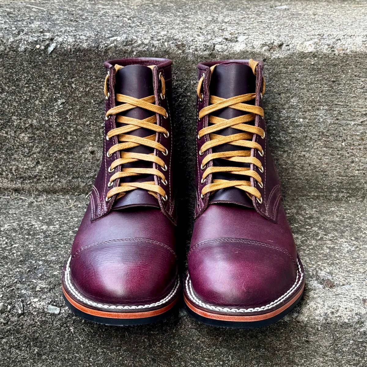 Photo by Leetsalot on October 3, 2025 of the Nicks x Parkhurst V1 in Horween Color 8 Cypress.