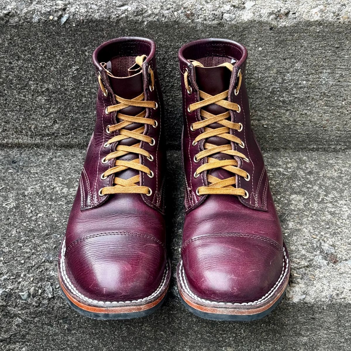 Photo by Leetsalot on November 5, 2025 of the Nicks x Parkhurst V1 in Horween Color 8 Cypress.