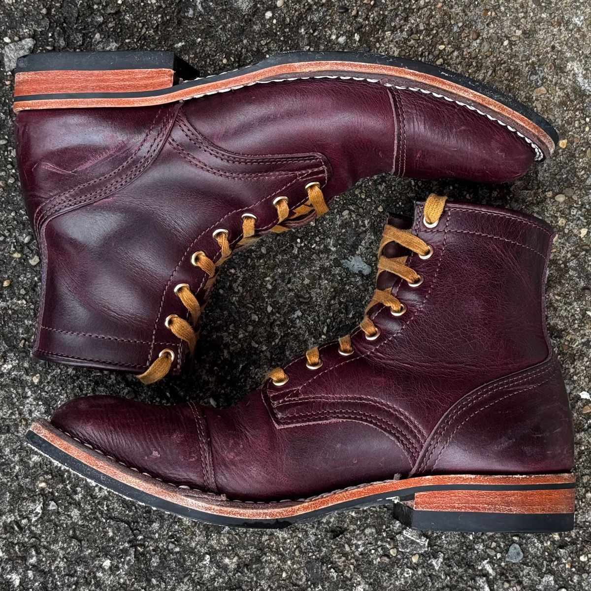 Photo by Leetsalot on December 5, 2025 of the Nicks x Parkhurst V1 in Horween Color 8 Cypress.