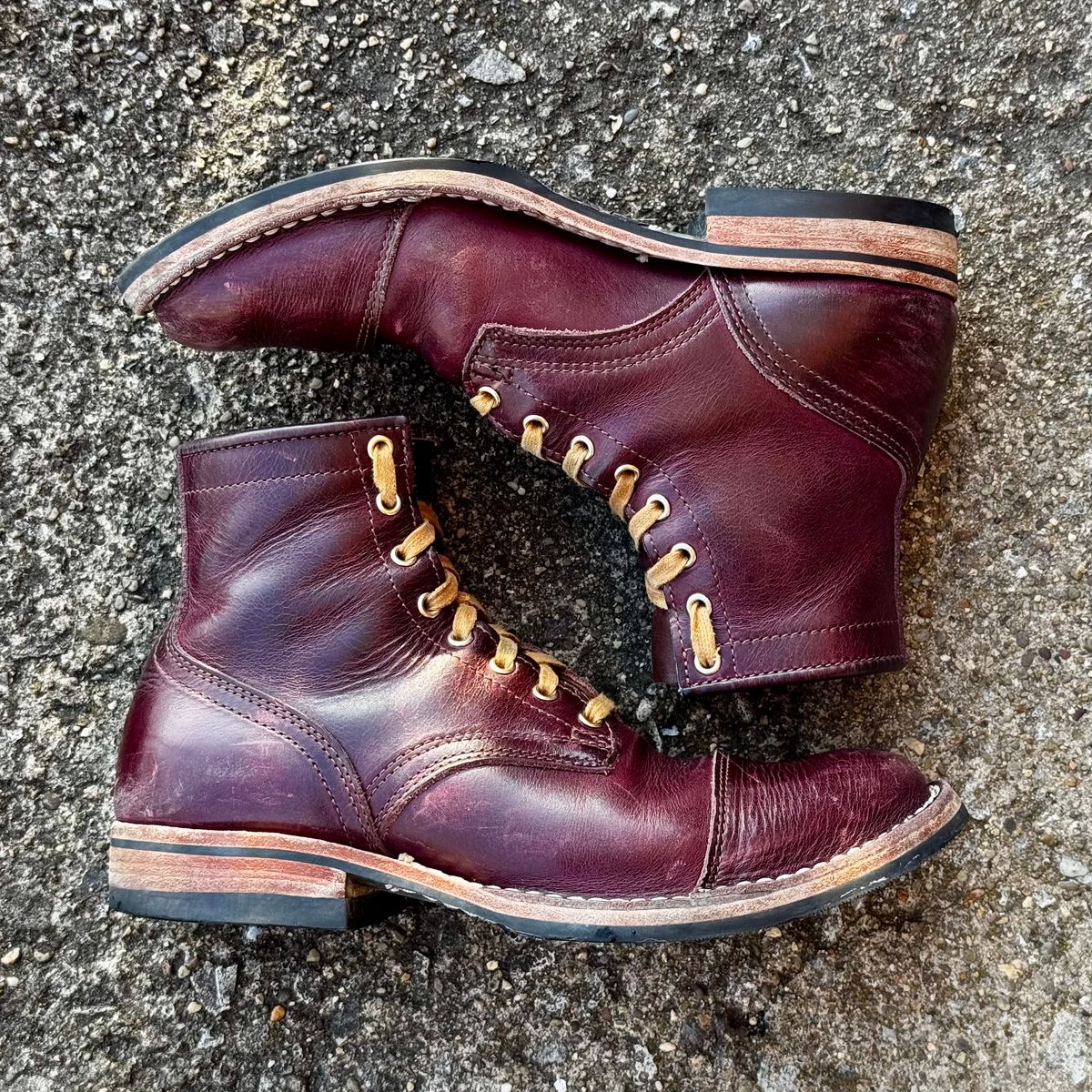 Photo by Leetsalot on February 4, 2026 of the Nicks x Parkhurst V1 in Horween Color 8 Cypress.