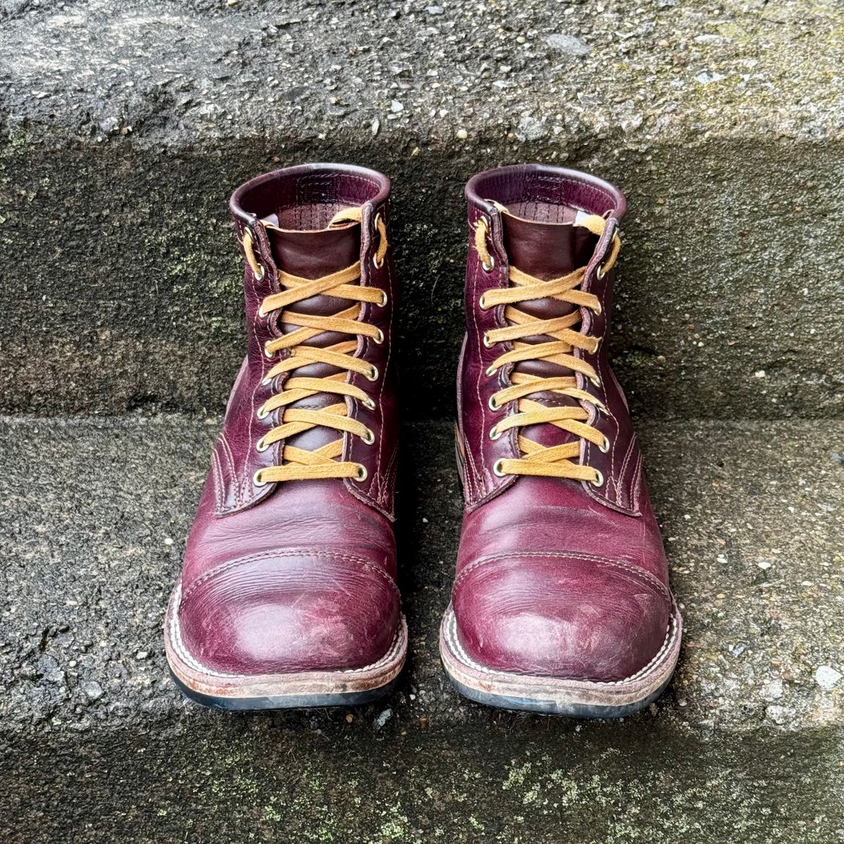 Photo by Leetsalot on March 5, 2026 of the Nicks x Parkhurst V1 in Horween Color 8 Cypress.