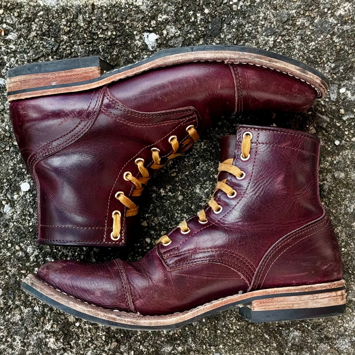 Photo by Leetsalot on April 5, 2026 of the Nicks x Parkhurst V1 in Horween Color 8 Cypress.