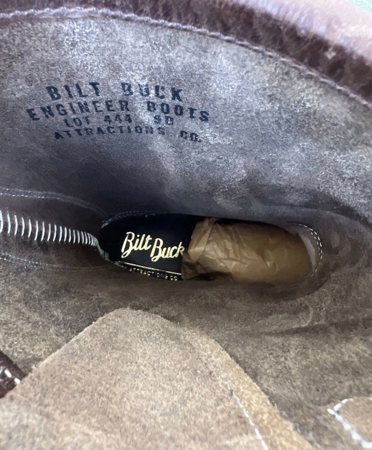 Photo by Leetsalot on September 19, 2025 of the Attractions BILTBUCK Lot 444 in Brown Italian Horsebutt.