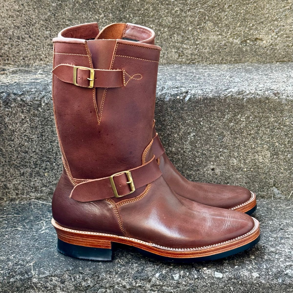 Photo by Leetsalot on October 1, 2025 of the Fortis Boots Tapak 2.0 Engineer Boots in Indonesian Medium Brown Pull Up.