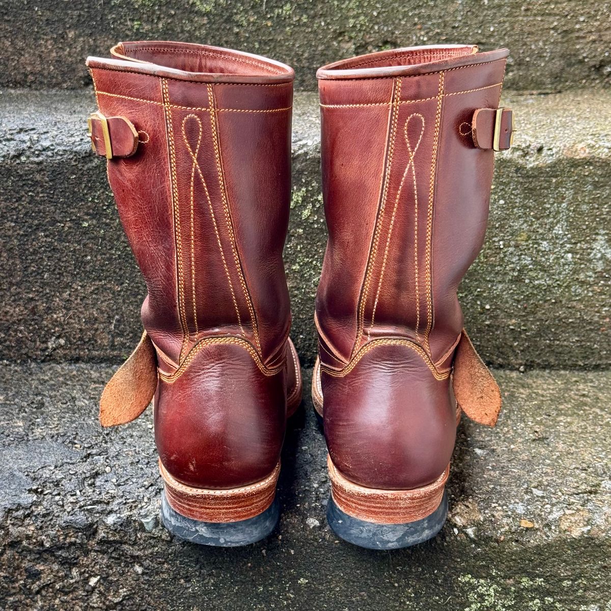 Photo by Leetsalot on March 5, 2026 of the Fortis Boots Tapak 2.0 Engineer Boots in Indonesian Medium Brown Pull Up.