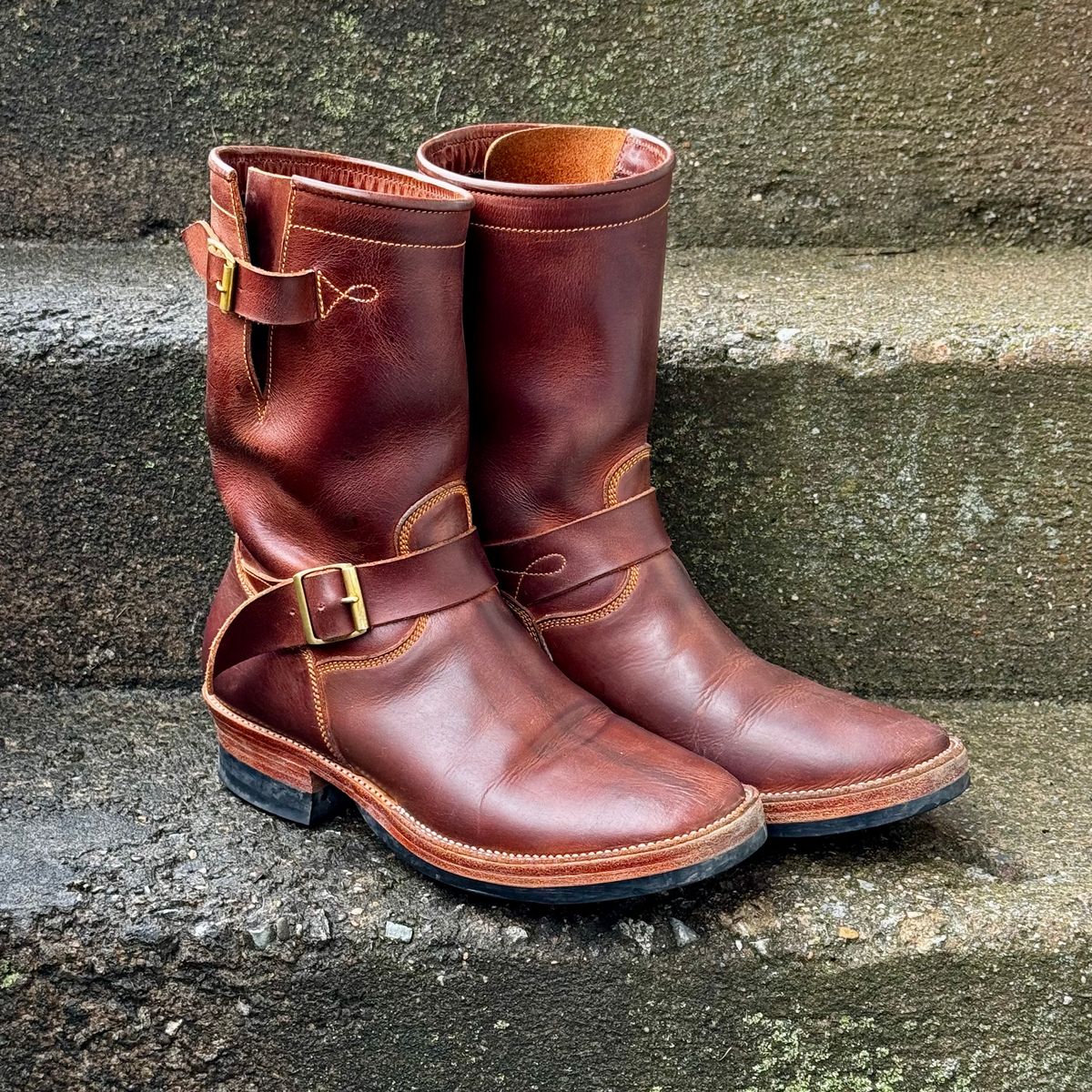 Photo by Leetsalot on March 5, 2026 of the Fortis Boots Tapak 2.0 Engineer Boots in Indonesian Medium Brown Pull Up.