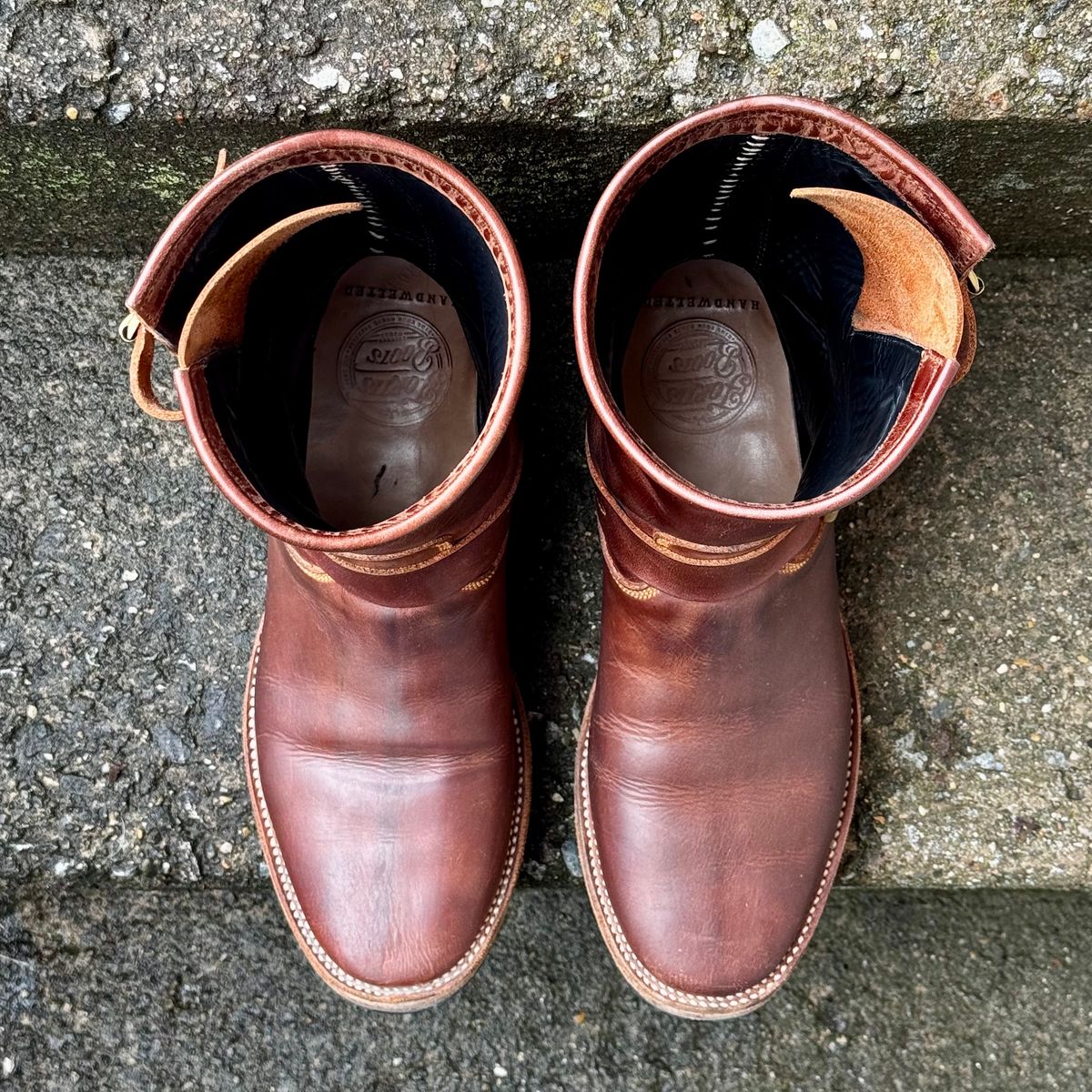 Photo by Leetsalot on March 5, 2026 of the Fortis Boots Tapak 2.0 Engineer Boots in Indonesian Medium Brown Pull Up.