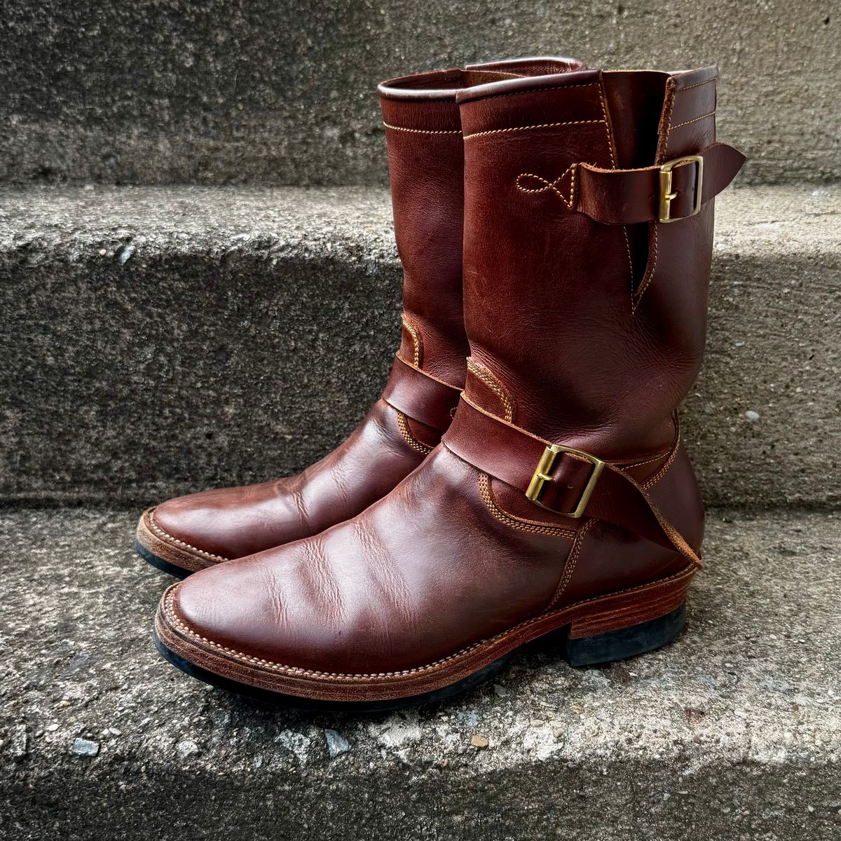 Photo by Leetsalot on April 4, 2026 of the Fortis Boots Tapak 2.0 Engineer Boots in Indonesian Medium Brown Pull Up.