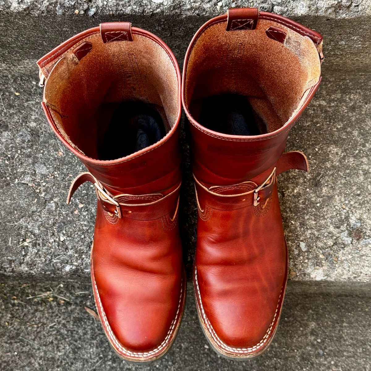 Photo by Leetsalot on November 6, 2024 of the Wesco Mister Lou in Wickett & Craig Tan Oiled Latigo.
