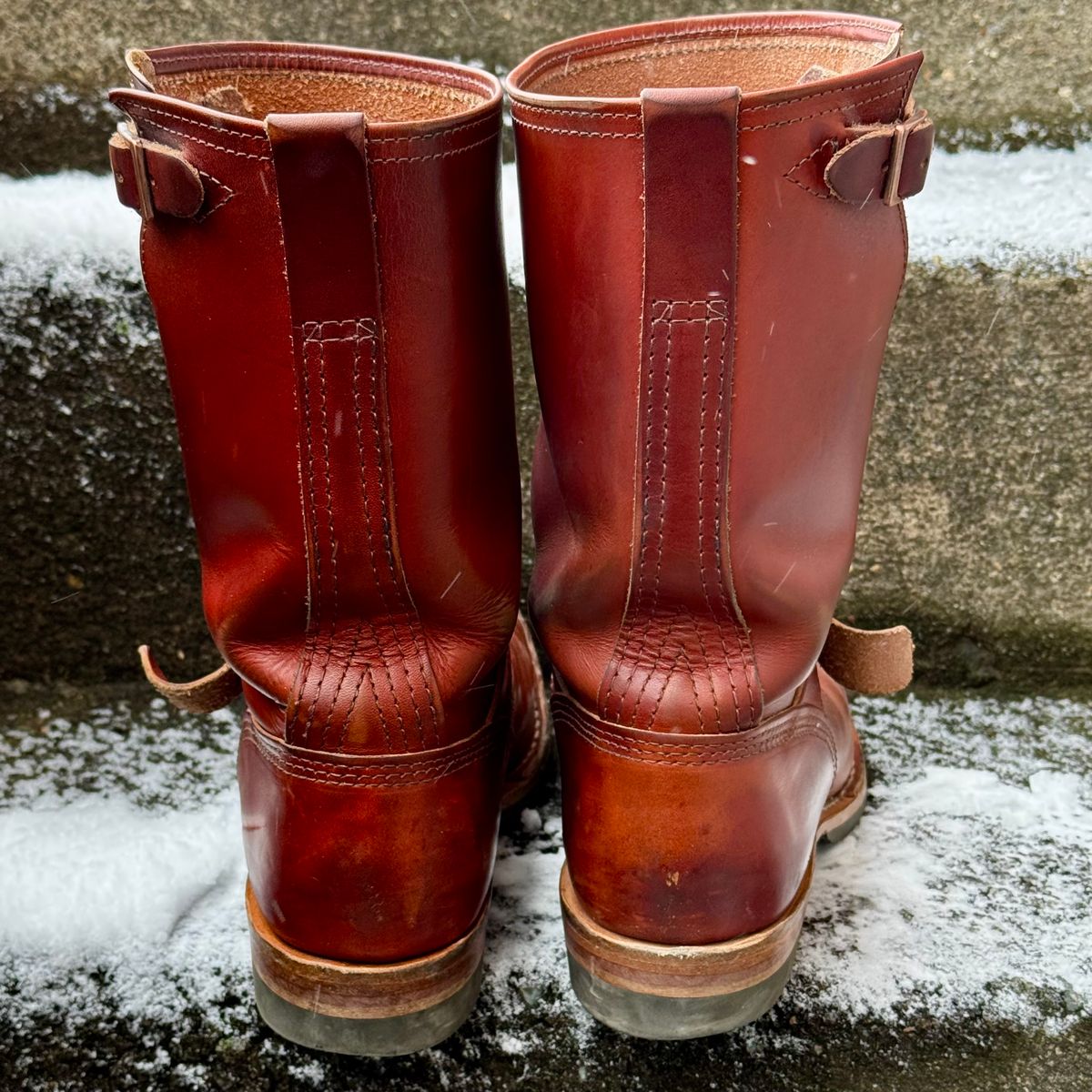 Photo by Leetsalot on January 6, 2025 of the Wesco Mister Lou in Wickett & Craig Tan Oiled Latigo.