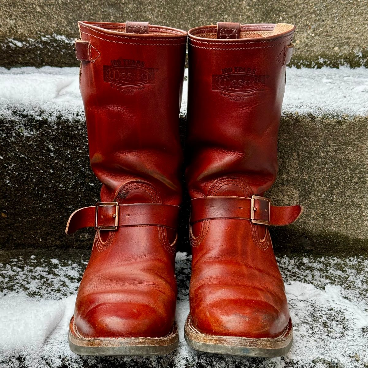 Photo by Leetsalot on January 6, 2025 of the Wesco Mister Lou in Wickett & Craig Tan Oiled Latigo.