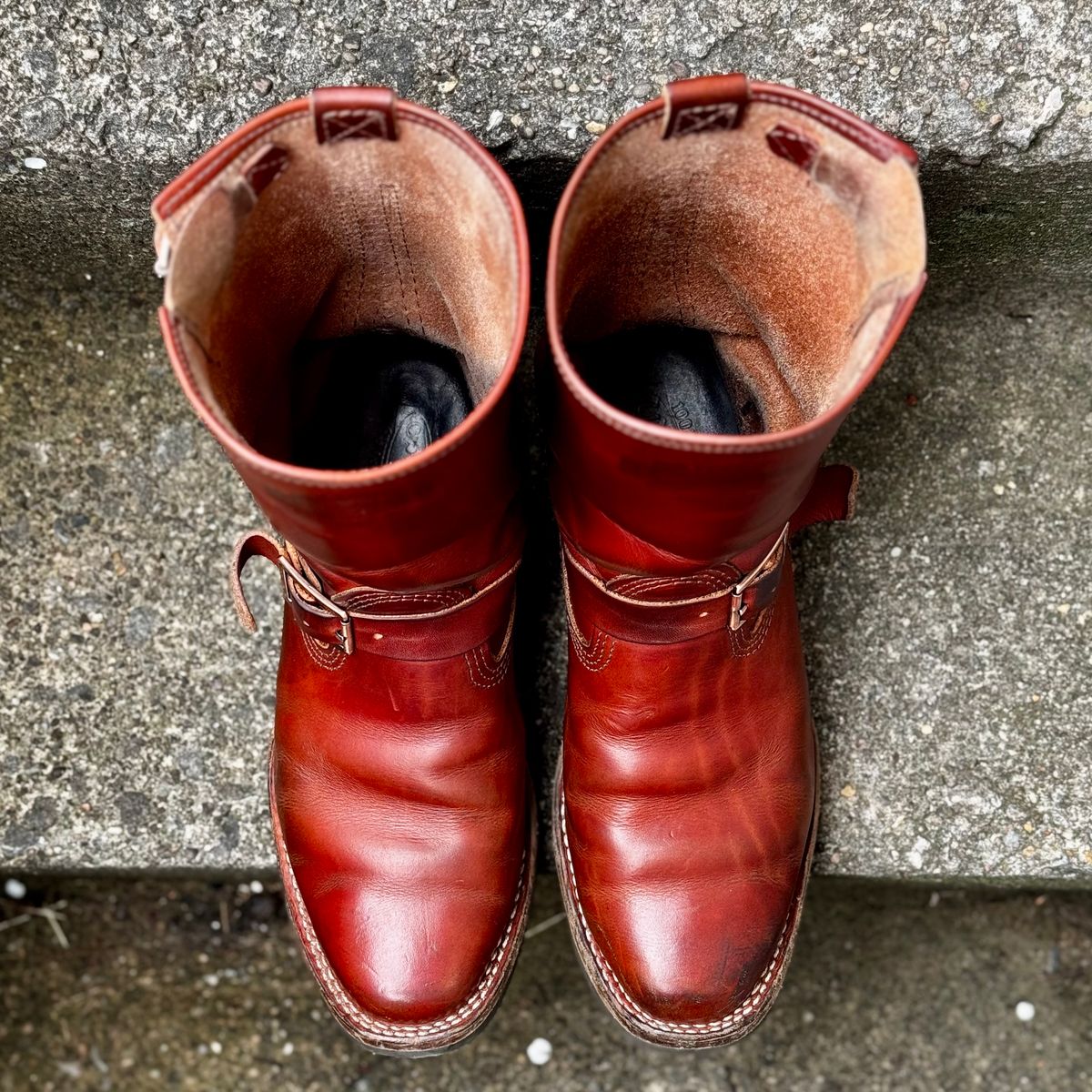 Photo by Leetsalot on April 3, 2025 of the Wesco Mister Lou in Wickett & Craig Tan Oiled Latigo.