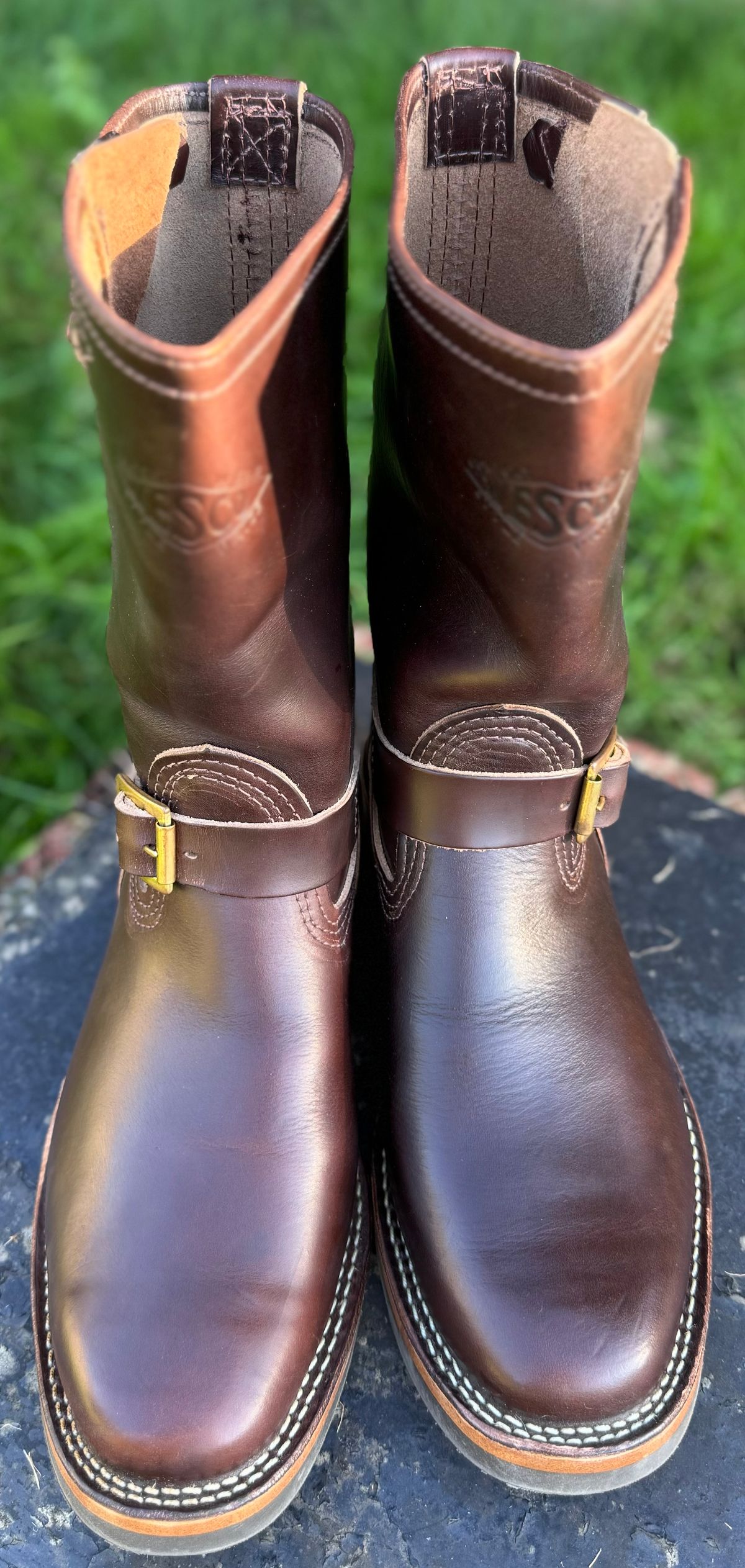 Photo by Leetsalot on October 1, 2023 of the Wesco Mister Lou in Horween Brown Chromexcel.
