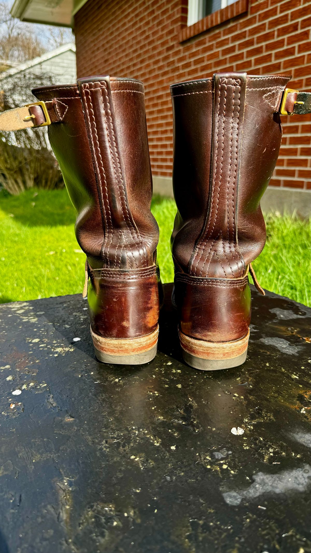 Photo by Leetsalot on April 5, 2024 of the Wesco Mister Lou in Horween Brown Chromexcel.