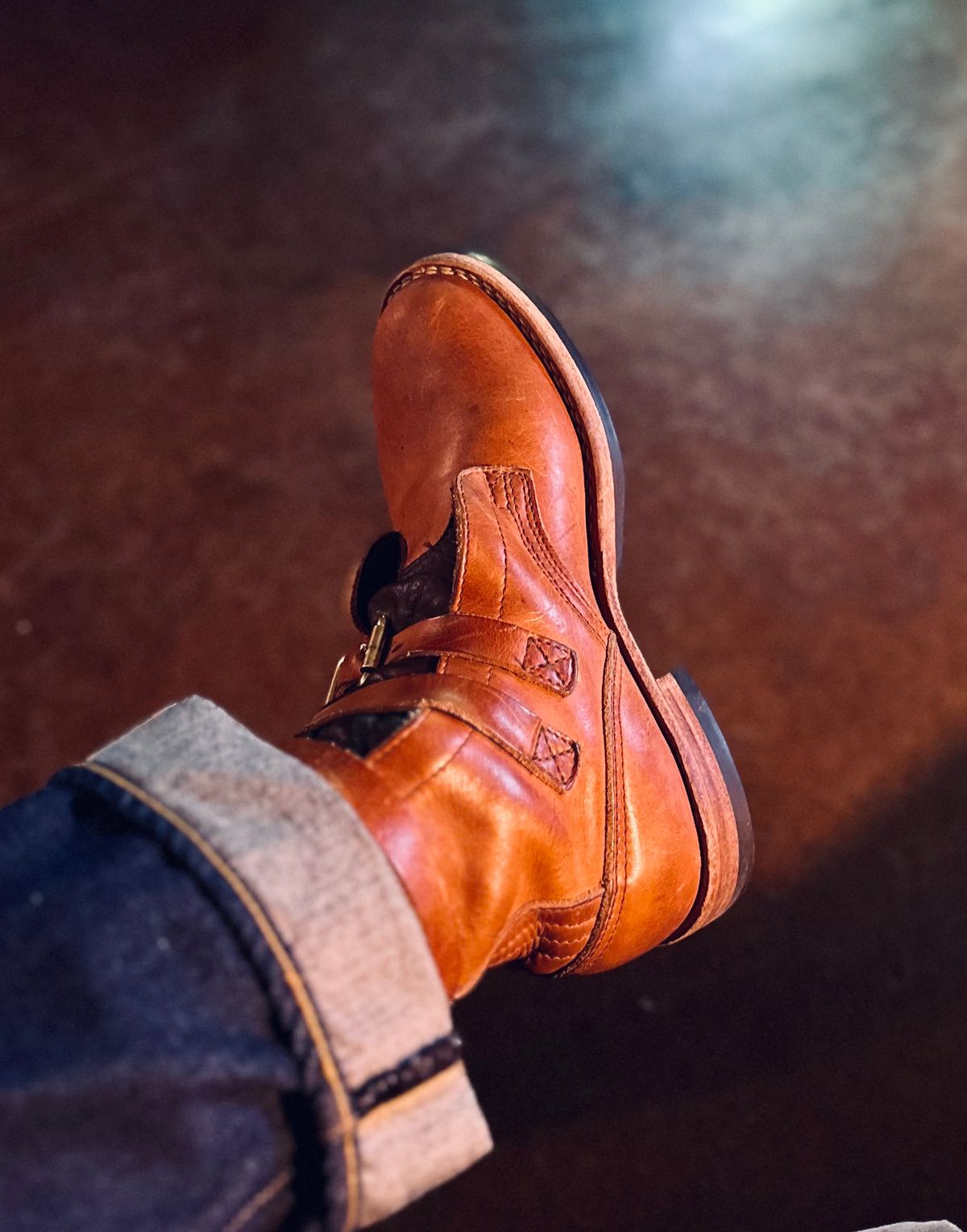 Photo by Bedrock on December 7, 2024 of the Nicks Heritage TankerPro in Horween Natural Dublin.