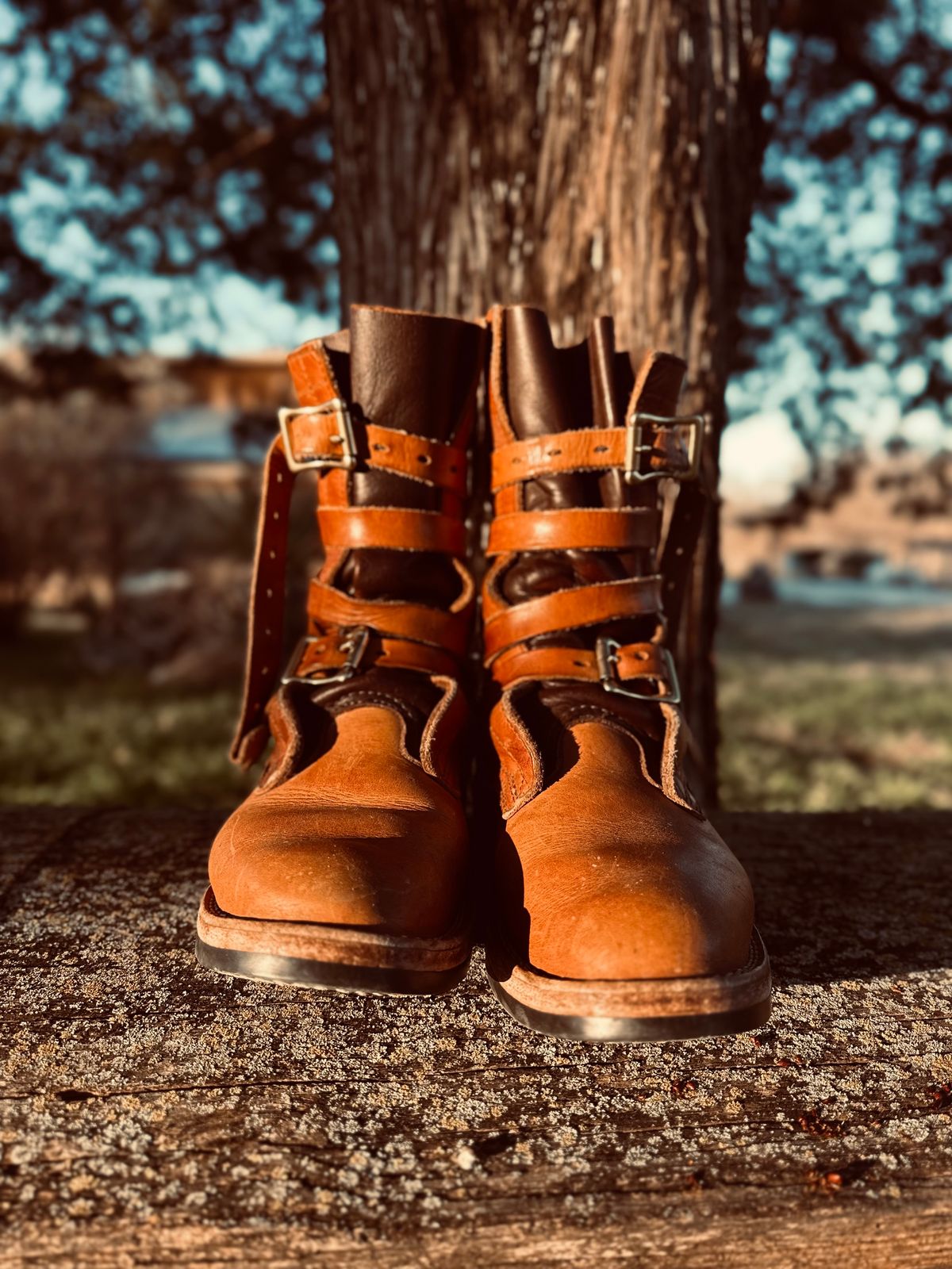 Photo by Bedrock on February 2, 2025 of the Nicks Heritage TankerPro in Horween Natural Dublin.