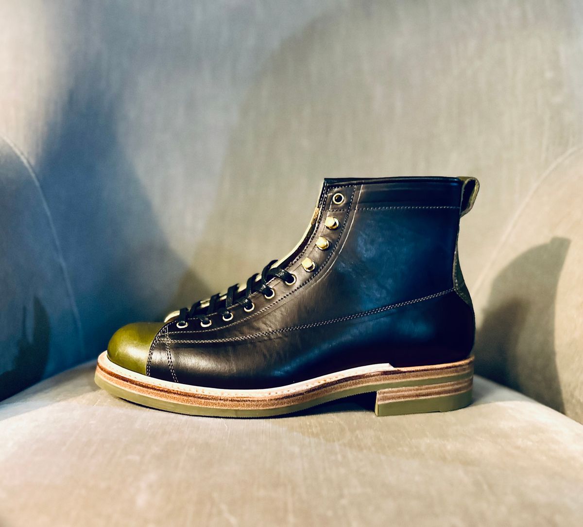 Photo by Bedrock on October 3, 2024 of the Sagara Cordmaster in Badalassi Carlo Oliva Minerva Overdyed Black.