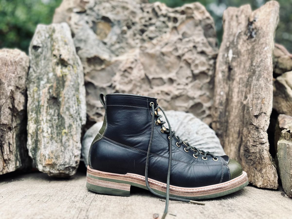 Photo by Bedrock on November 2, 2024 of the Sagara Cordmaster in Badalassi Carlo Oliva Minerva Overdyed Black.