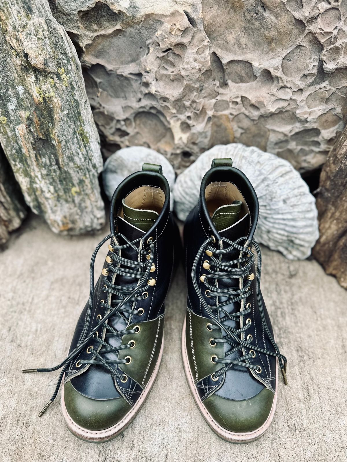Photo by Bedrock on November 2, 2024 of the Sagara Cordmaster in Badalassi Carlo Oliva Minerva Overdyed Black.