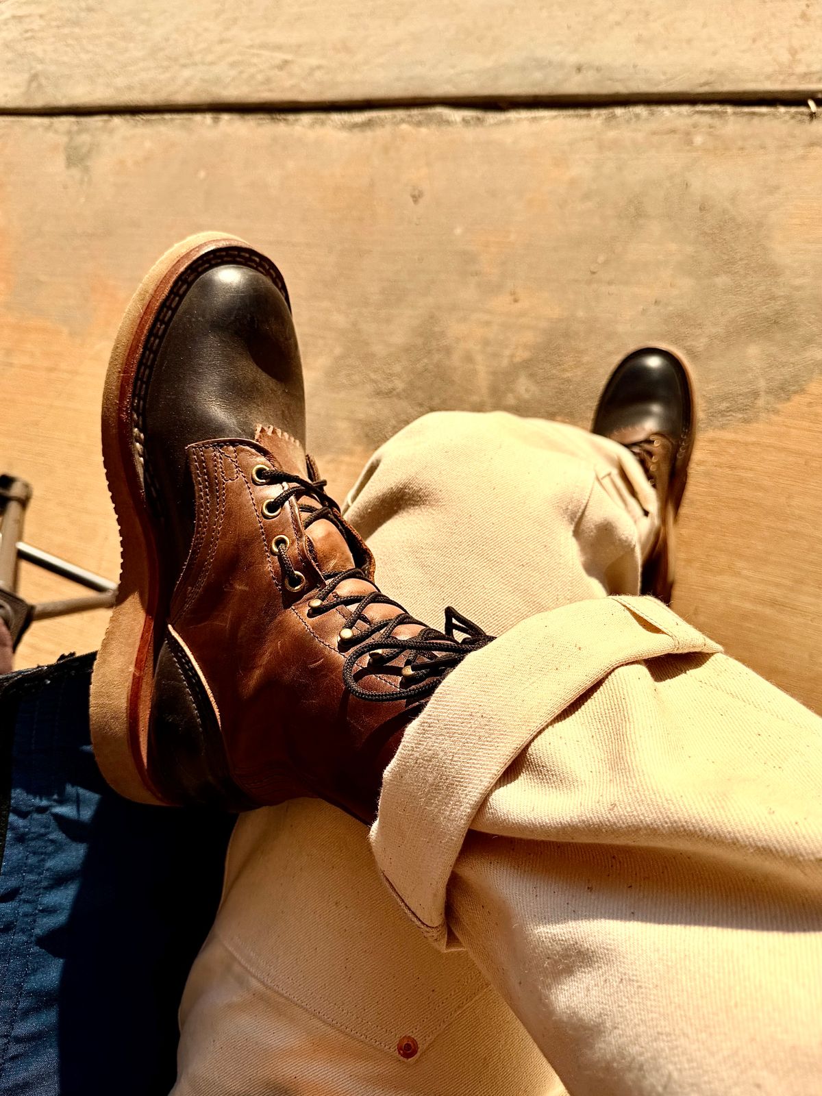 Photo by Bedrock on February 21, 2026 of the Nicks Traveler in Horween Natural Chromexcel & Horween Black Chromexcel.