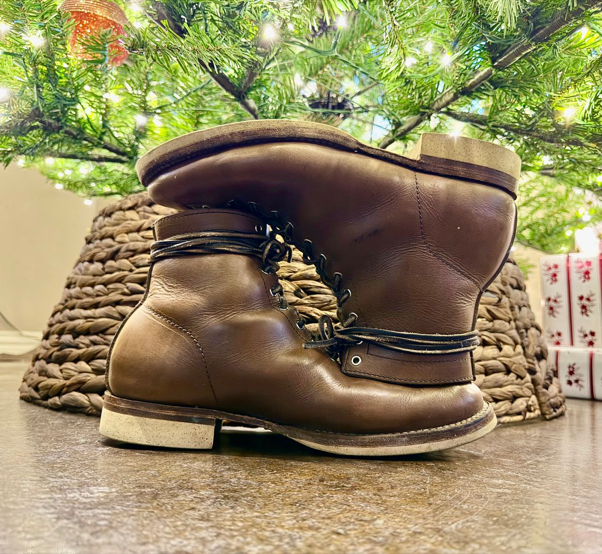 Photo by Bedrock on December 1, 2025 of the Oldspeed MFG Wholecut Monkey in Horween Natural Chromexcel.