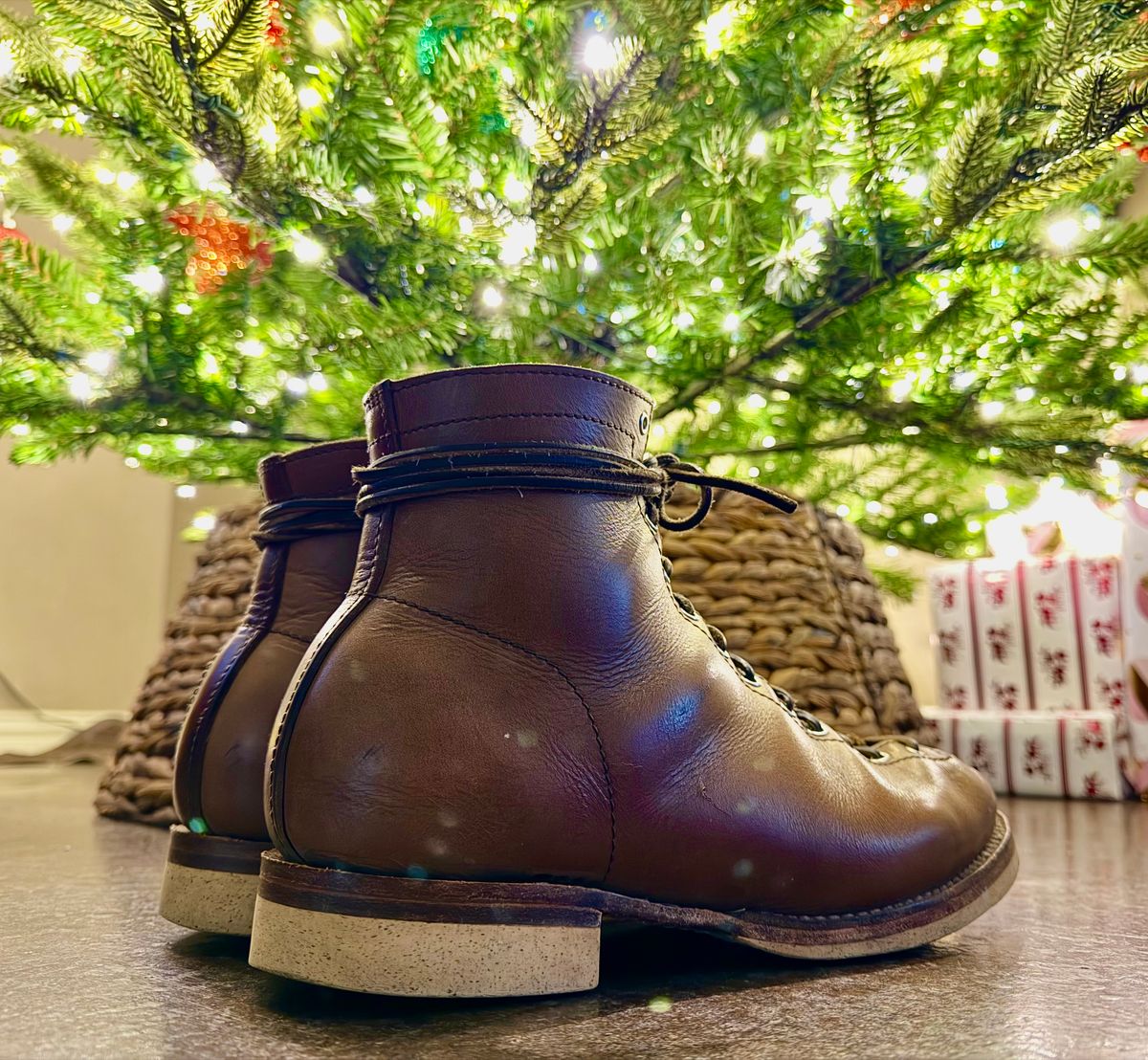 Photo by Bedrock on December 1, 2025 of the Oldspeed MFG Wholecut Monkey in Horween Natural Chromexcel.