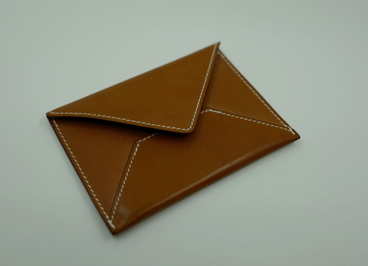 Photo by uglyshoes on November 1, 2025 of the Hermès Enveloppe MM in Barenia.