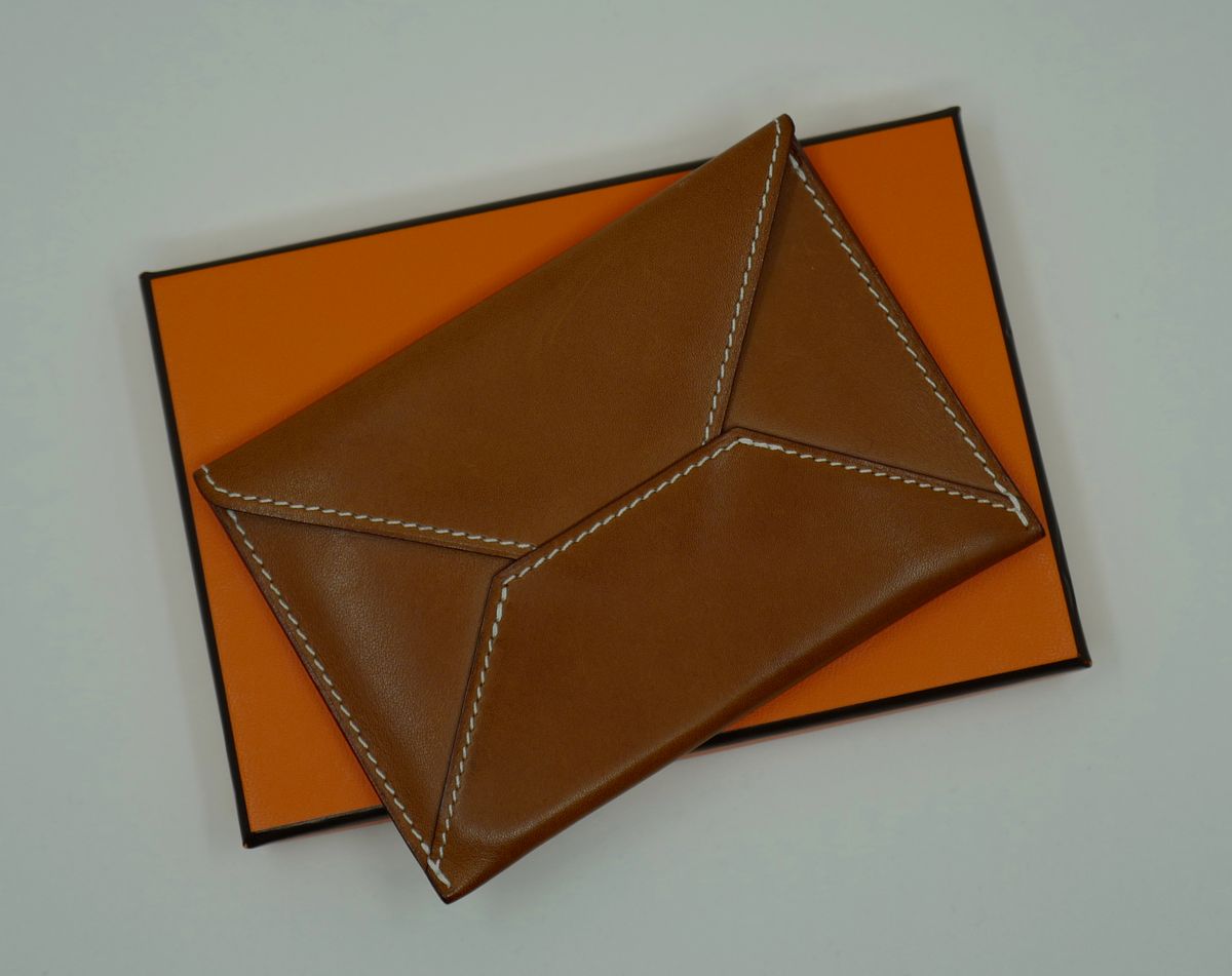 Photo by uglyshoes on December 4, 2025 of the Hermès Enveloppe MM in Barenia.