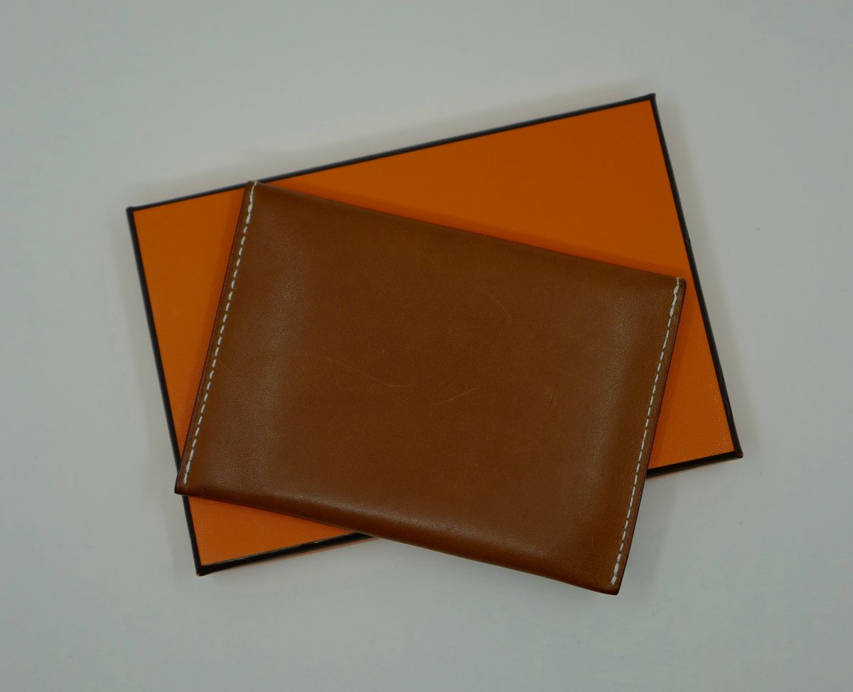 Photo by uglyshoes on December 4, 2025 of the Hermès Enveloppe MM in Barenia.