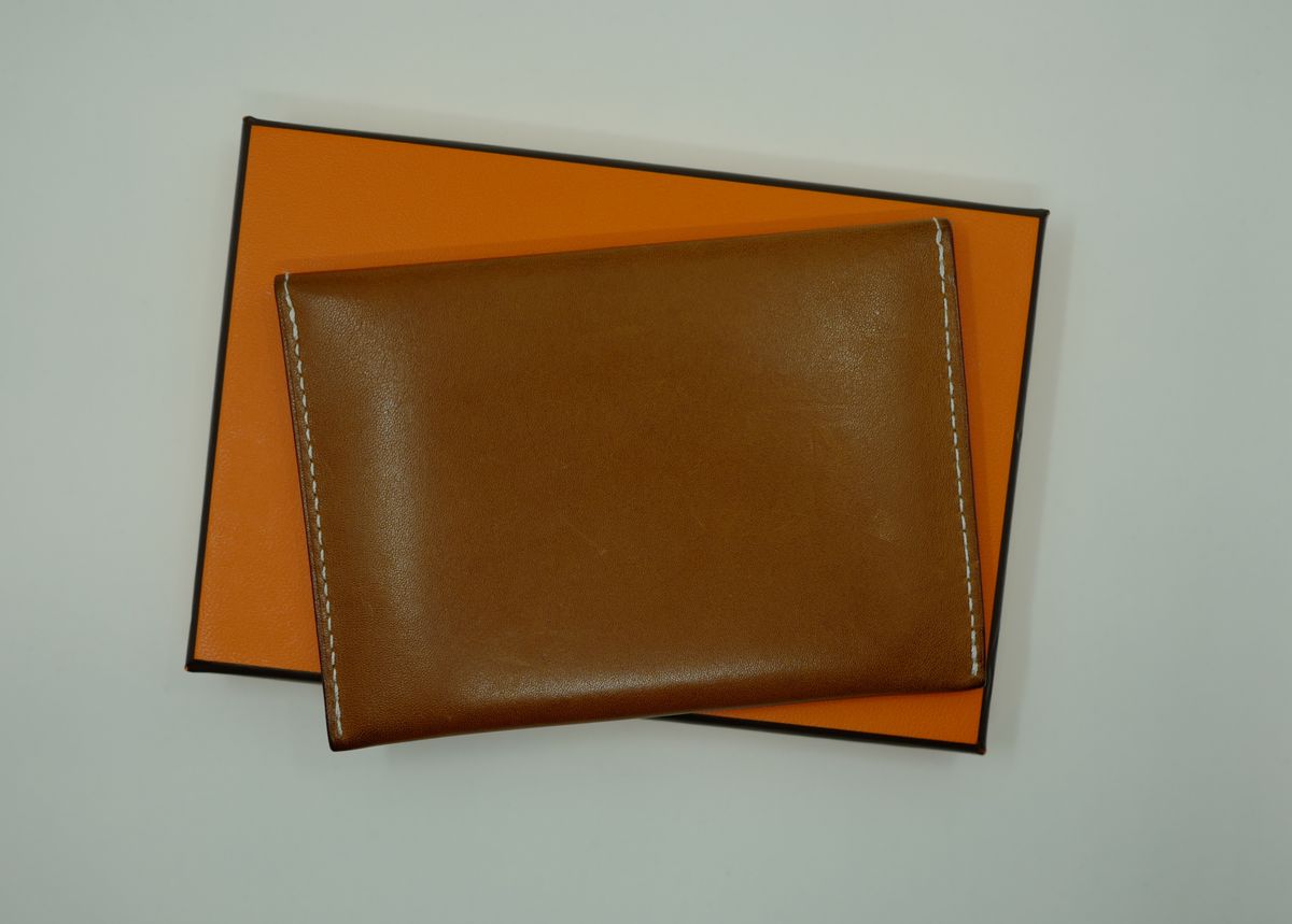 Photo by uglyshoes on April 2, 2026 of the Hermès Enveloppe MM in Barenia.