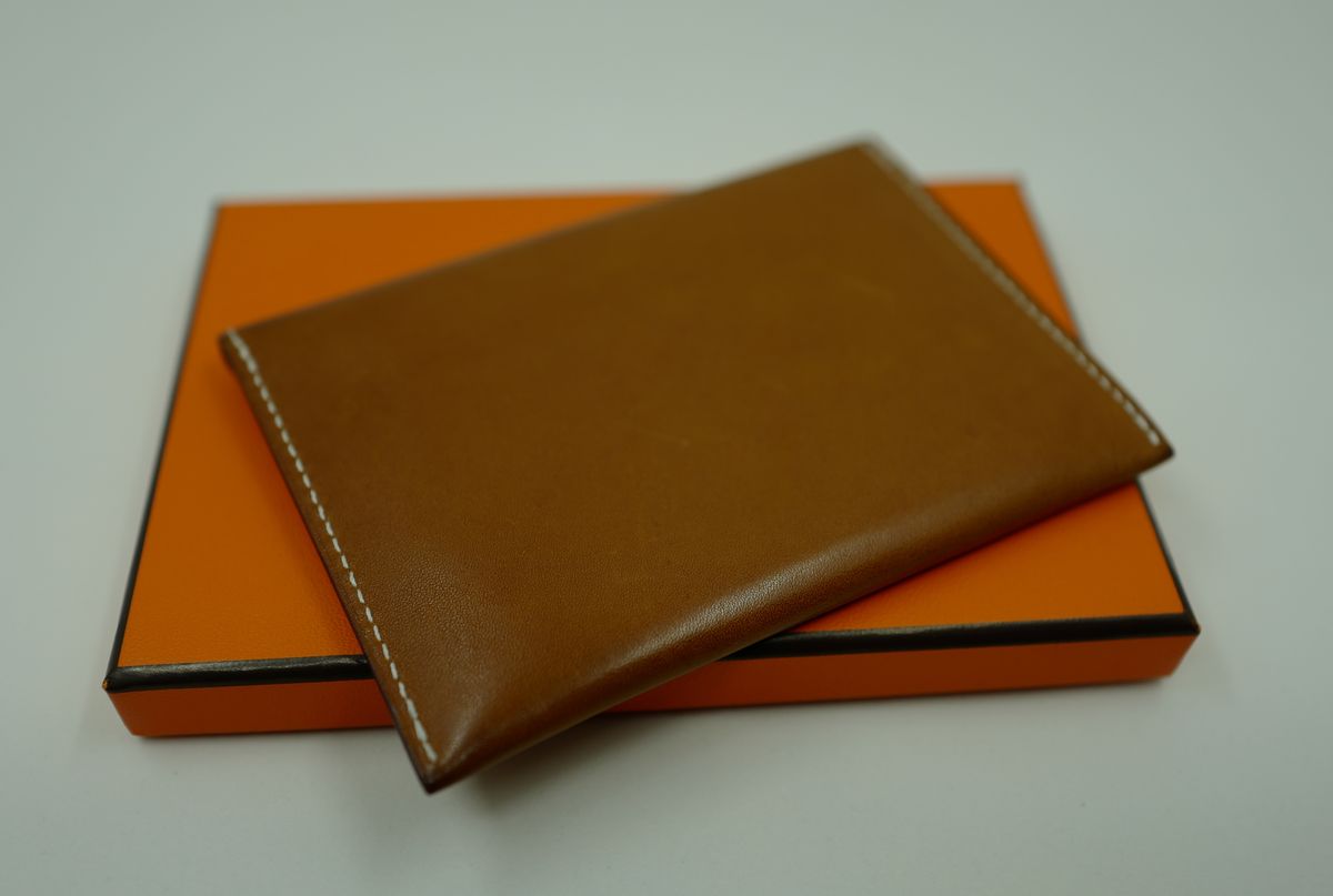 Photo by uglyshoes on April 2, 2026 of the Hermès Enveloppe MM in Barenia.