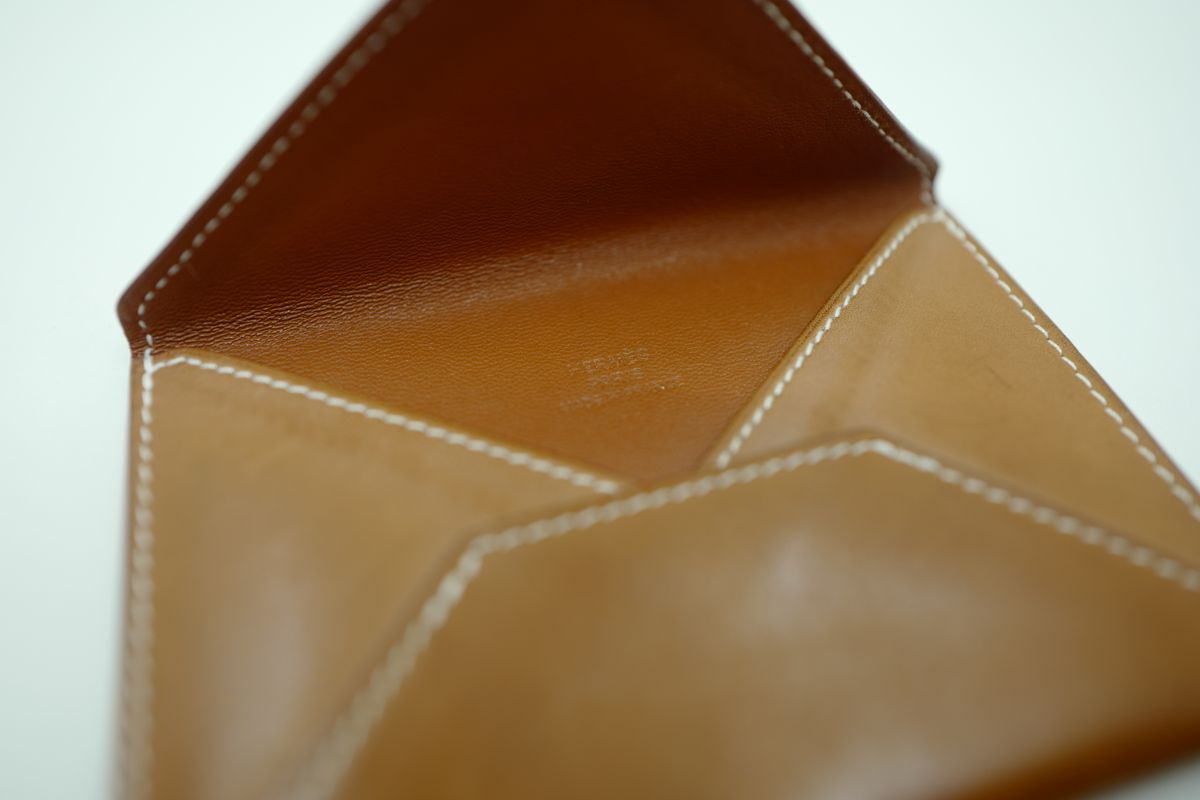 Photo by uglyshoes on April 2, 2026 of the Hermès Enveloppe MM in Barenia.