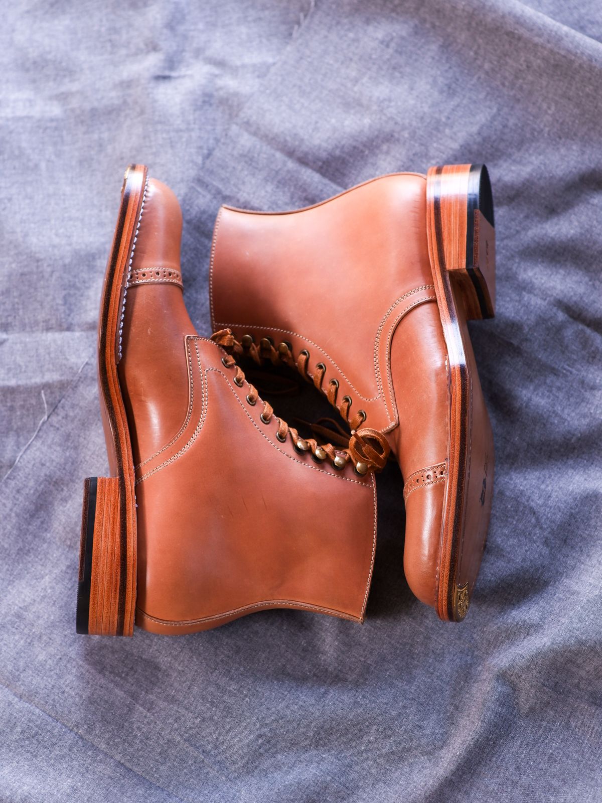 Photo by redfishjoefish on October 7, 2023 of the Midas Journey Derby Boot in Horween Unglazed Natural Shell Cordovan.