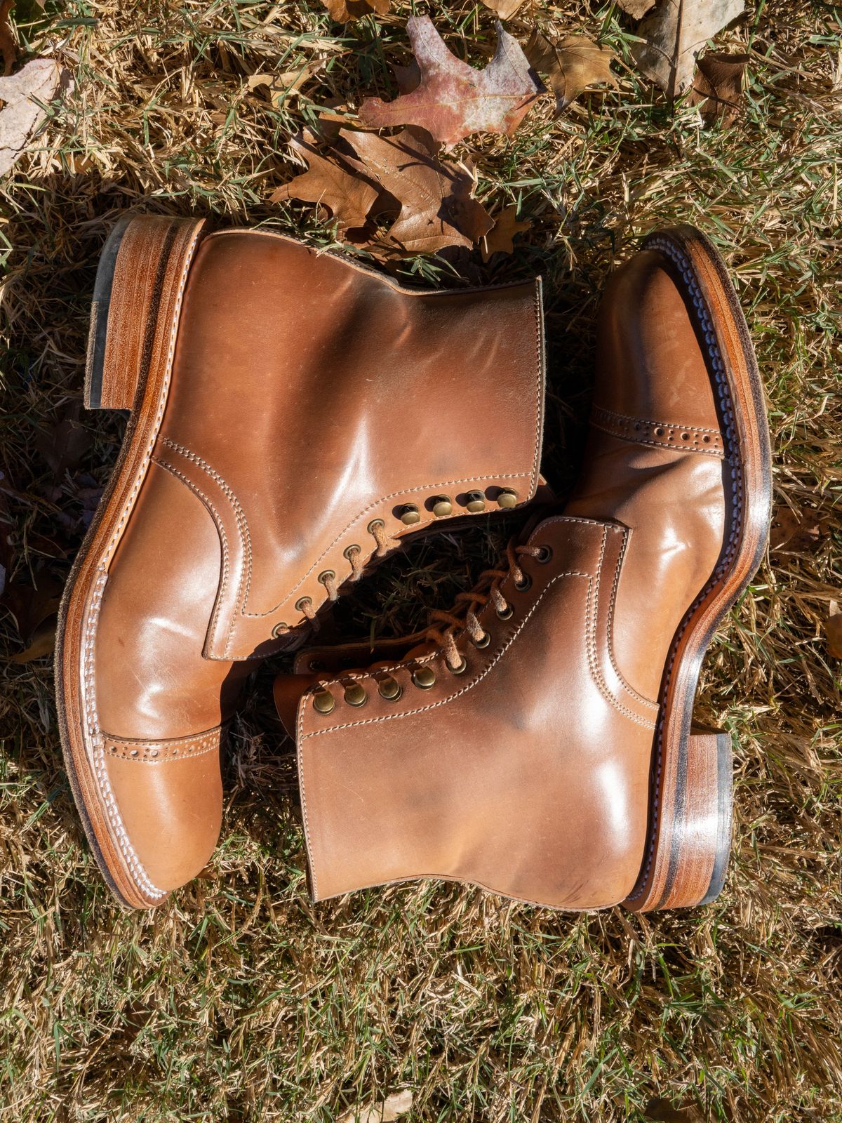 Photo by redfishjoefish on November 3, 2023 of the Midas Journey Derby Boot in Horween Unglazed Natural Shell Cordovan.