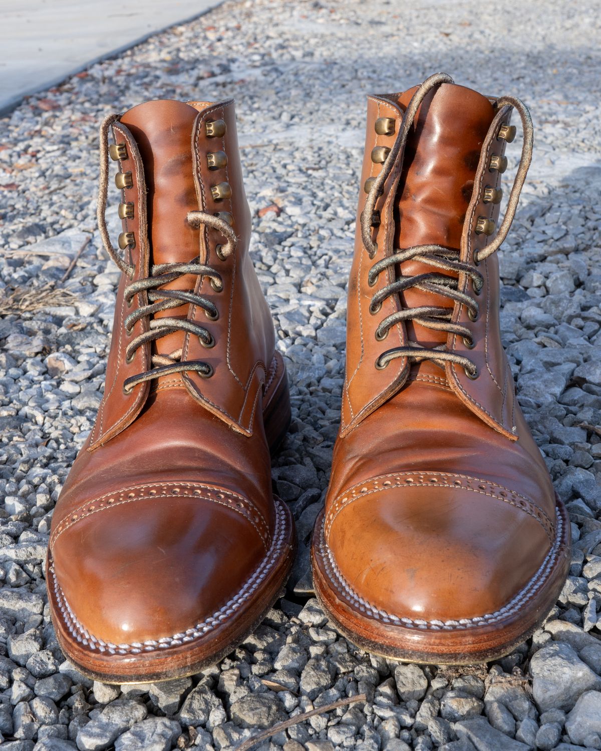 Photo by redfishjoefish on January 3, 2024 of the Midas Journey Derby Boot in Horween Unglazed Natural Shell Cordovan.
