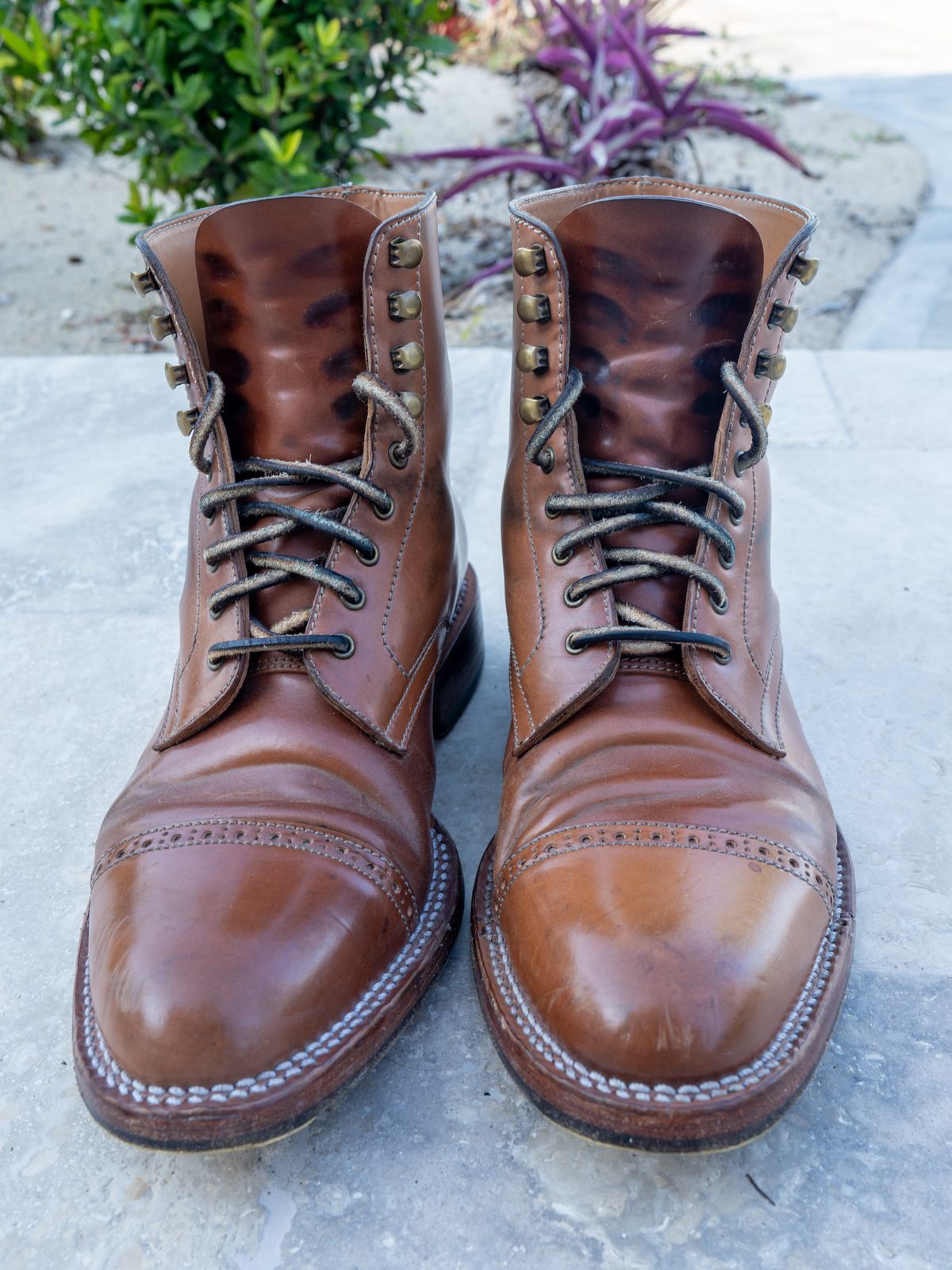 Photo by redfishjoefish on February 4, 2024 of the Midas Journey Derby Boot in Horween Unglazed Natural Shell Cordovan.
